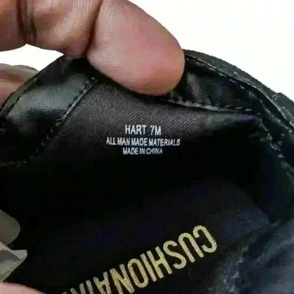 CUSHIONAIRE Women's Hart Hidden Wedge Sneaker Size 7M - Picture 5 of 9